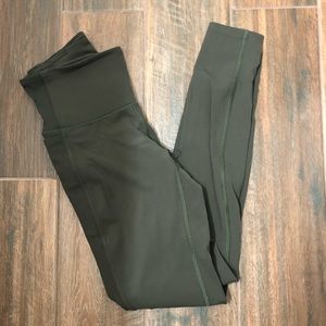 Lululemon High Rise Wunder Under Ribbed 28” size 6